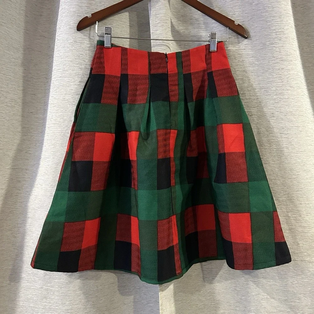 Holiday Red And Green Plaid Skirt Women's‎ Size 8 Elf Holiday Party - Picture 3 of 5
